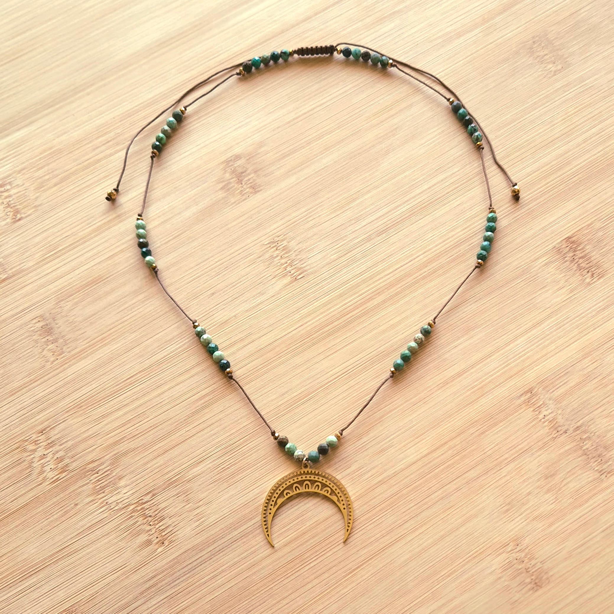Lunula · Chryzokola i Hematyt